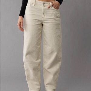 American Eagle Outfitters Stretch Barrel Jeans